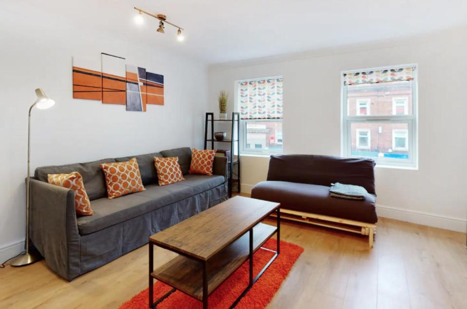 Modern Split Level 1 Bedroom Flat In Aldgate Londra Esterno foto